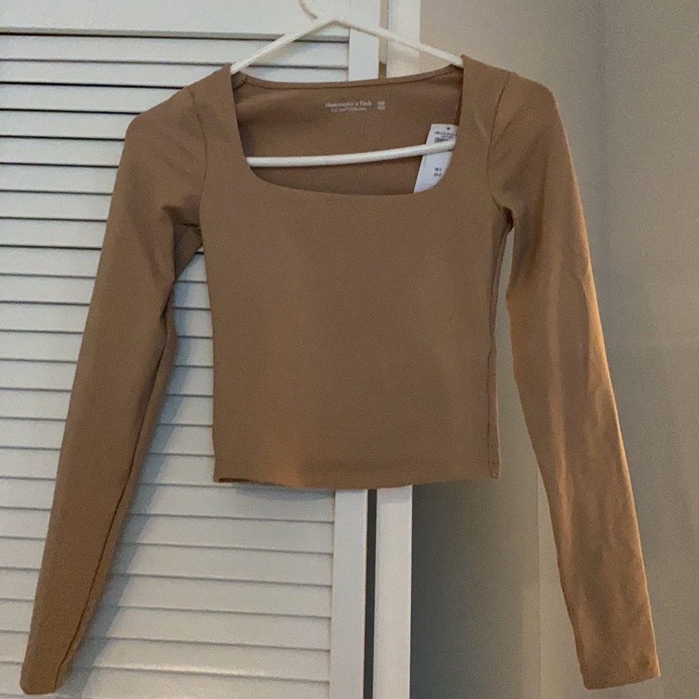 NWT XXS crop top
